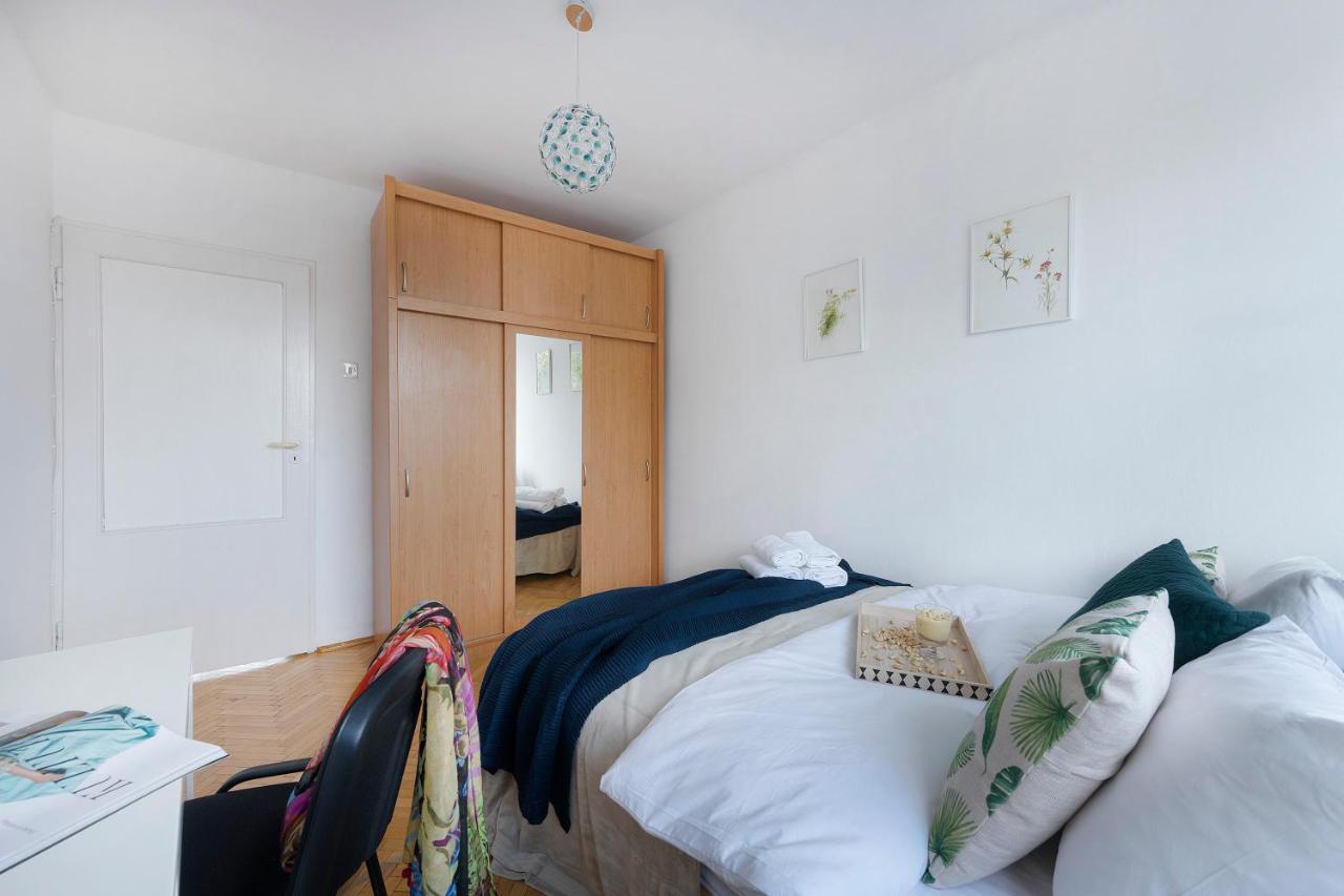 P&O Service Apartments Belwederska Varsovie Extérieur photo