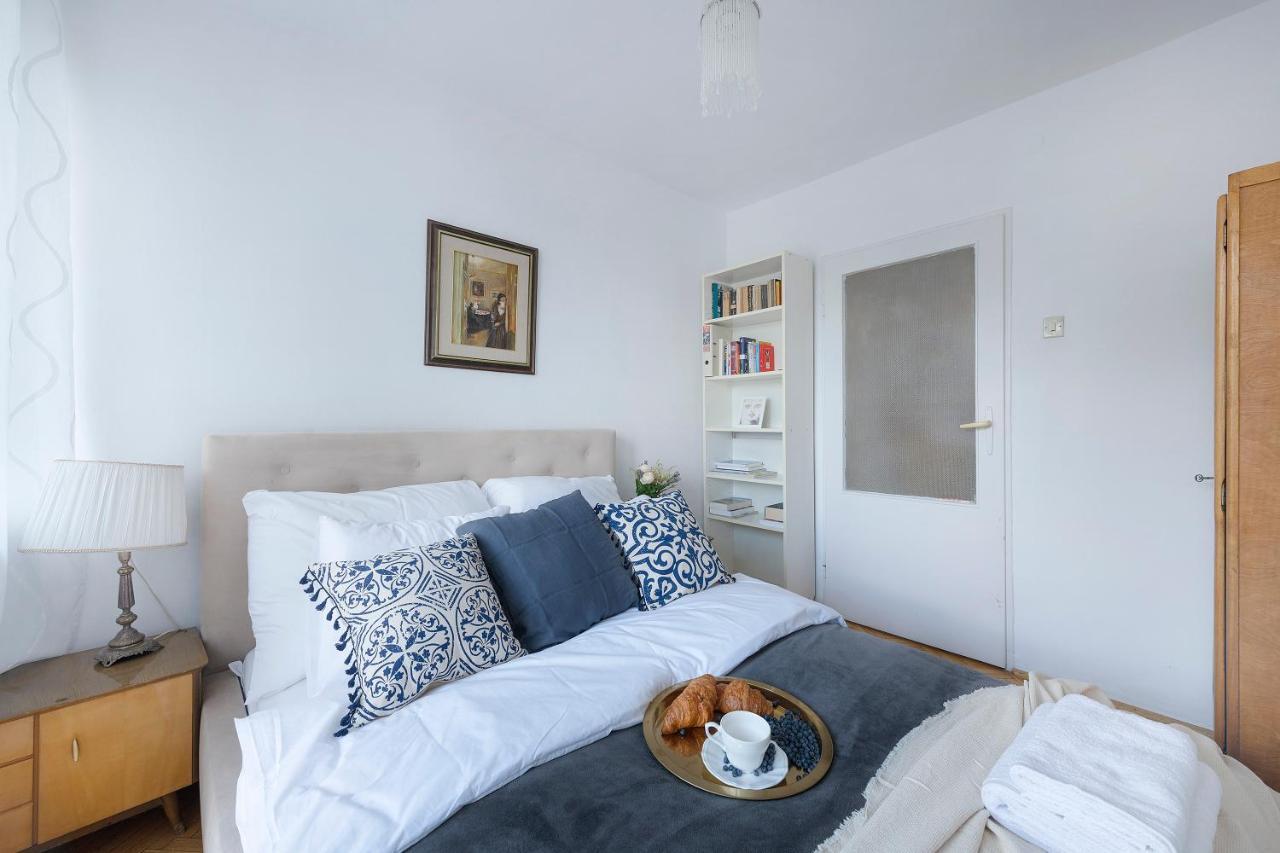 P&O Service Apartments Belwederska Varsovie Extérieur photo